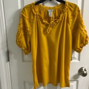 Brand new mustard yellow top